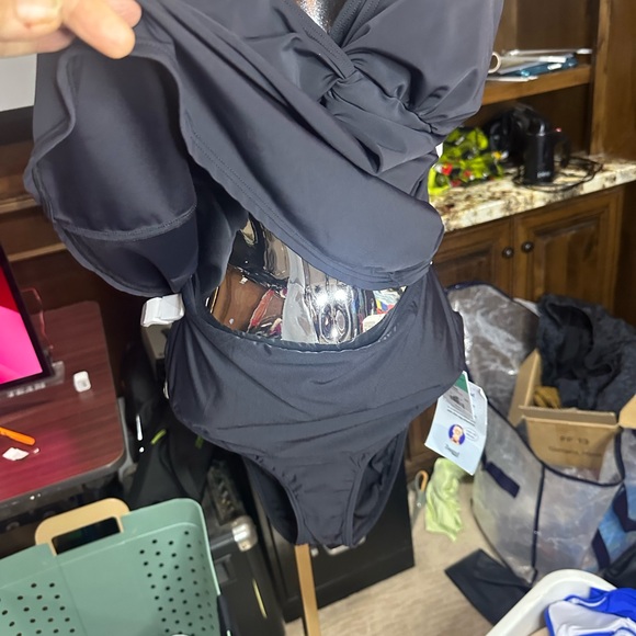 NWT SIZE 14 Sleek Black Bikini with Timeless Design - Picture 5 of 11